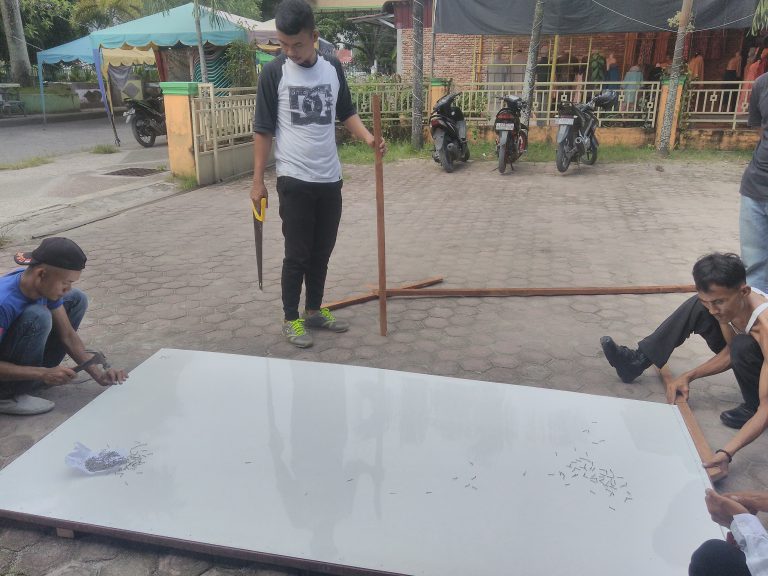 35927057_414972132339671_1487336295452639232_n