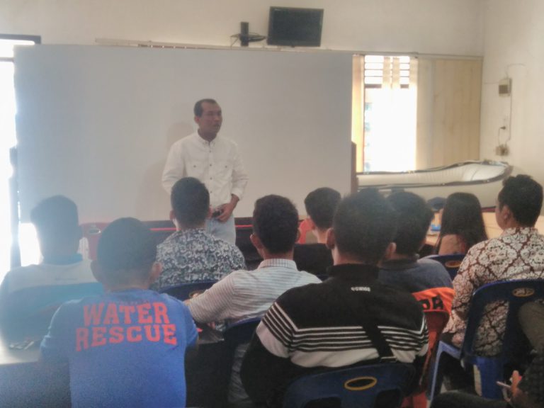 36652464_424438151393069_2273632090228523008_n